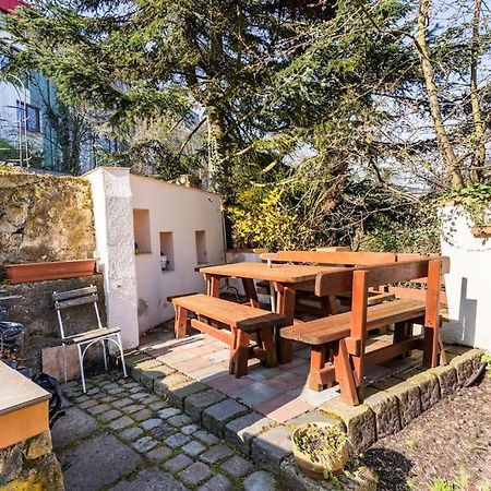 Apartman Vishegrad Apartment Karlovy Vary Exterior foto